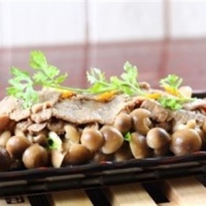 Thịt bò xào nấm linh chi